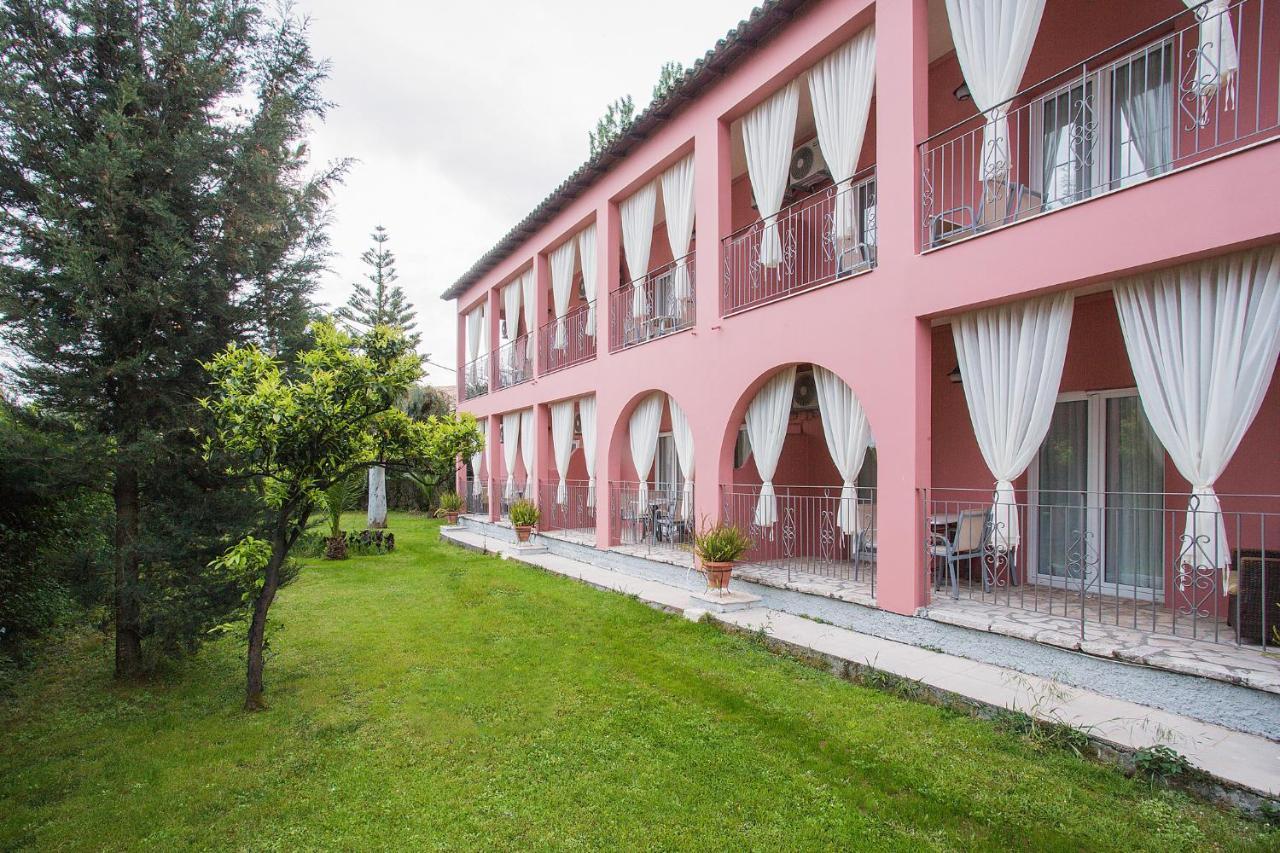 Spiti Prifti Apartments Гувия Екстериор снимка