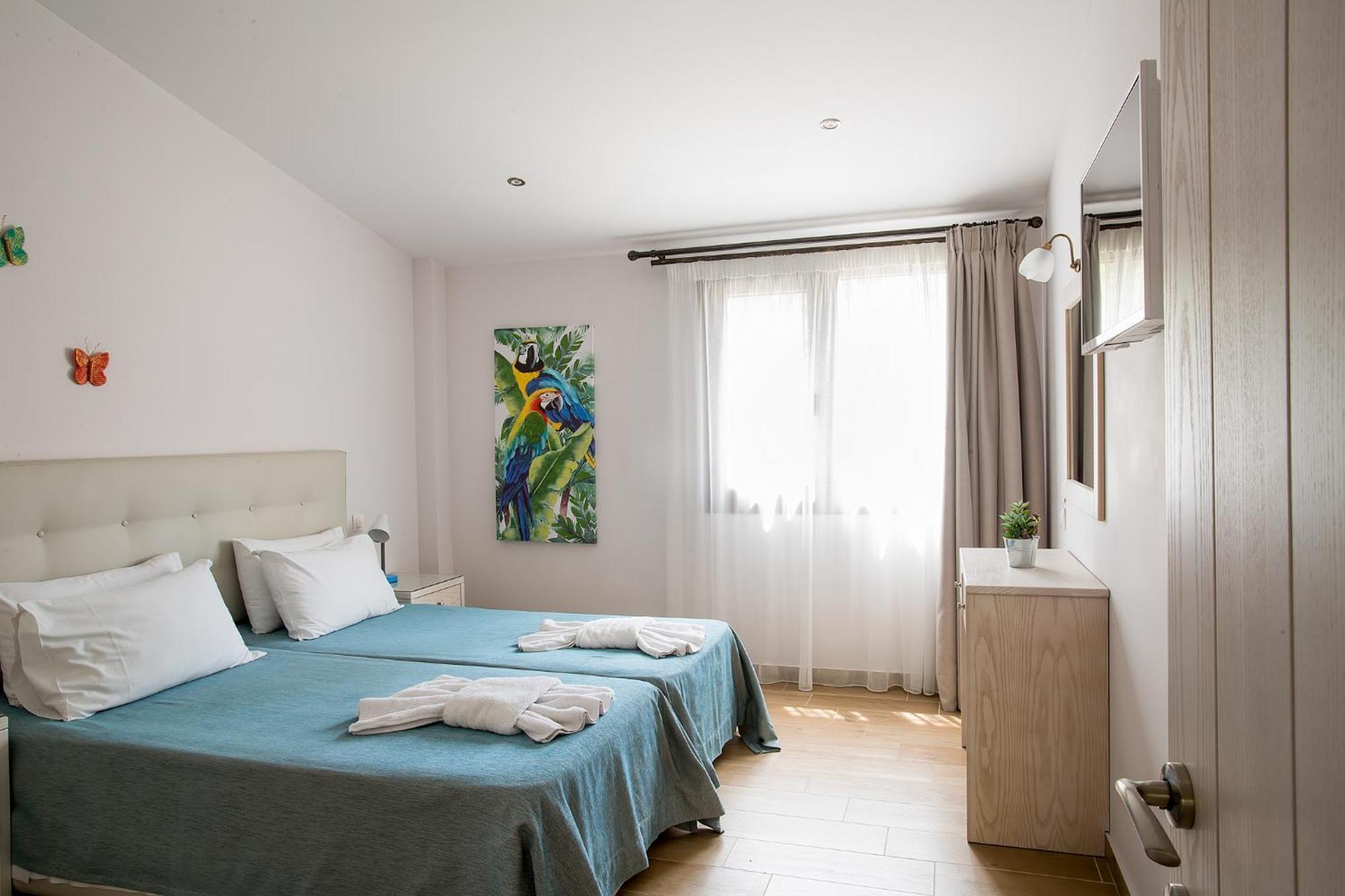 Spiti Prifti Apartments Гувия Екстериор снимка