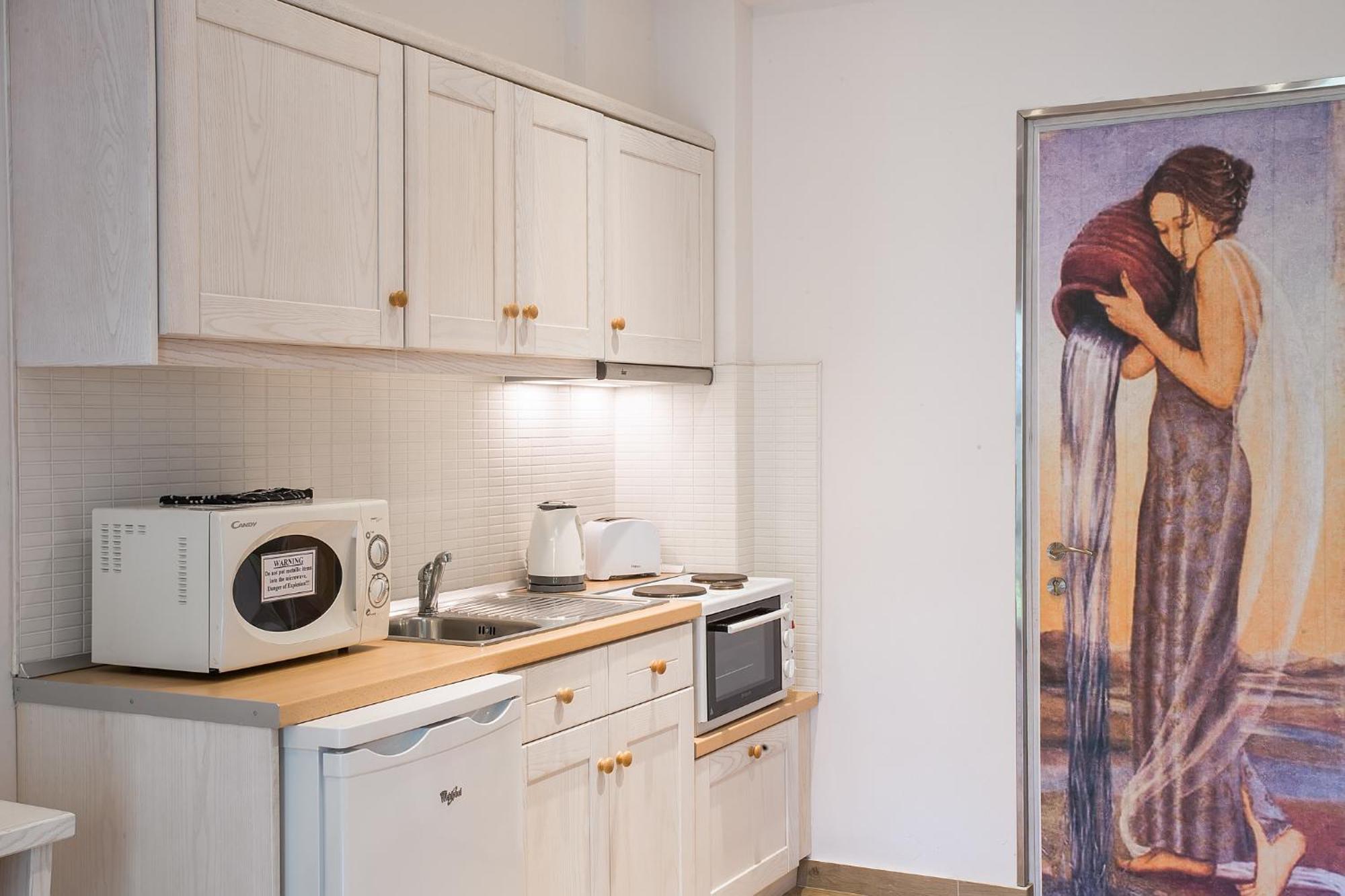 Spiti Prifti Apartments Гувия Екстериор снимка