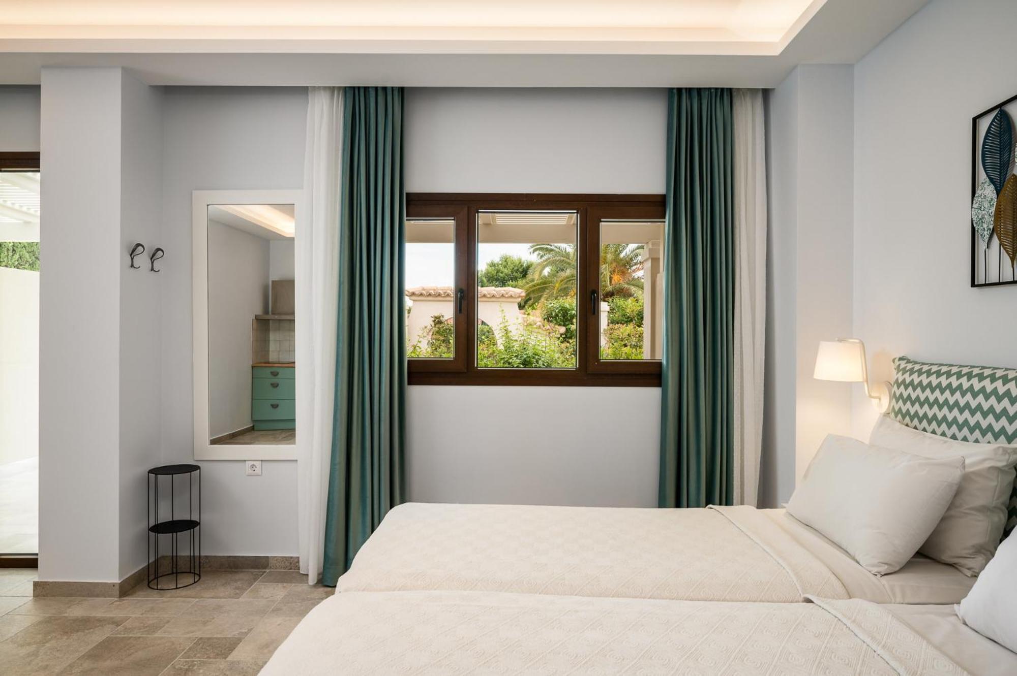 Spiti Prifti Apartments Гувия Екстериор снимка